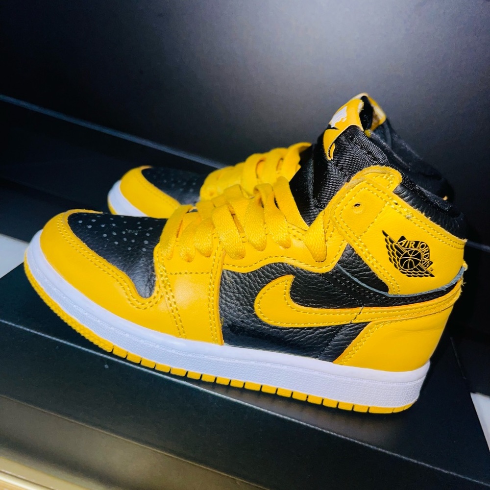 Jordan 1 high pollen